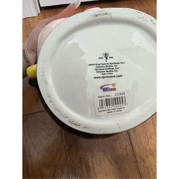 Betty Boop “Biker Betty” cookie jar. - Picture 7 of 13